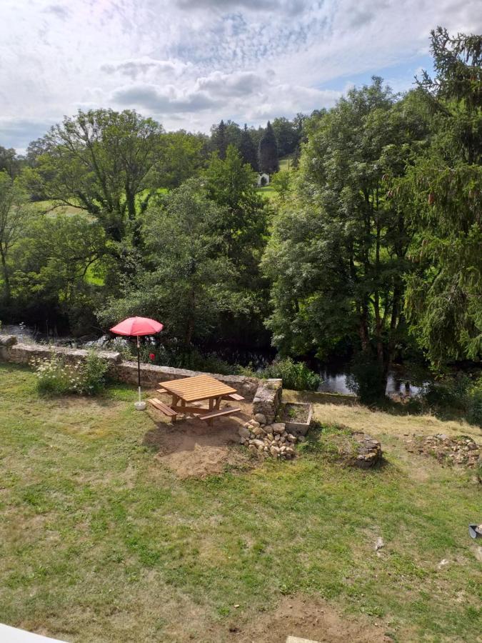 Gite Moulin De Ludieras Busserolles Bagian luar foto
