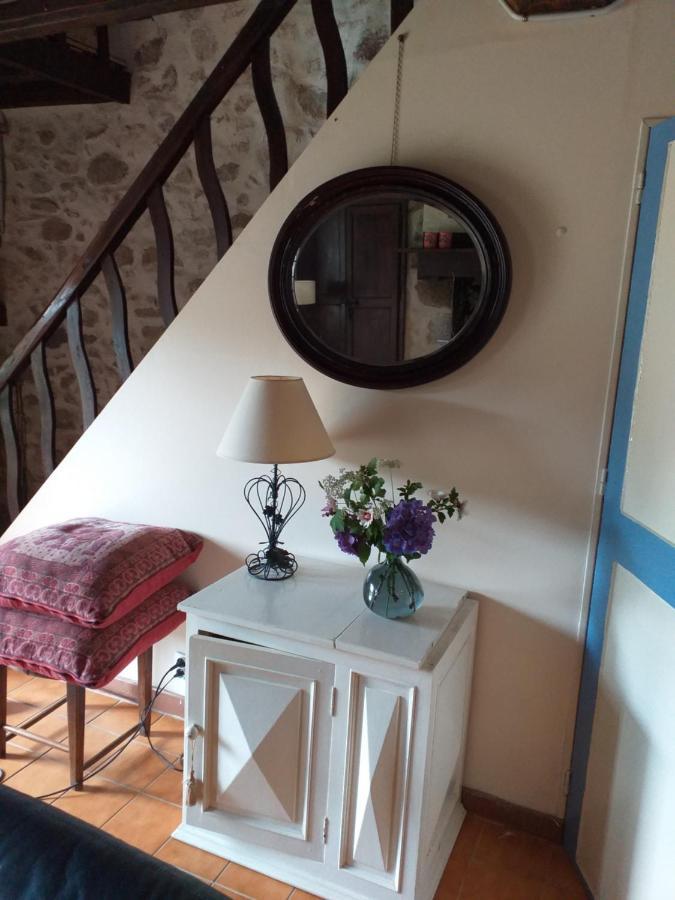 Gite Moulin De Ludieras Busserolles Bagian luar foto